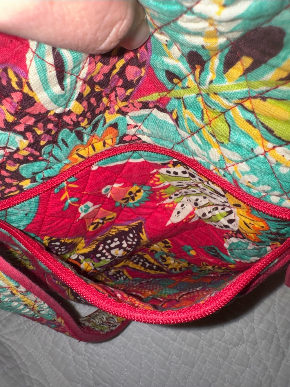 Vera Bradley Pink Floral Quilted Tote Bag Large Zip Top Travel Laptop Purse - Picture 12 of 14